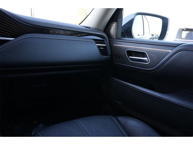 2025 INFINITI QX80 Sensory 4WD