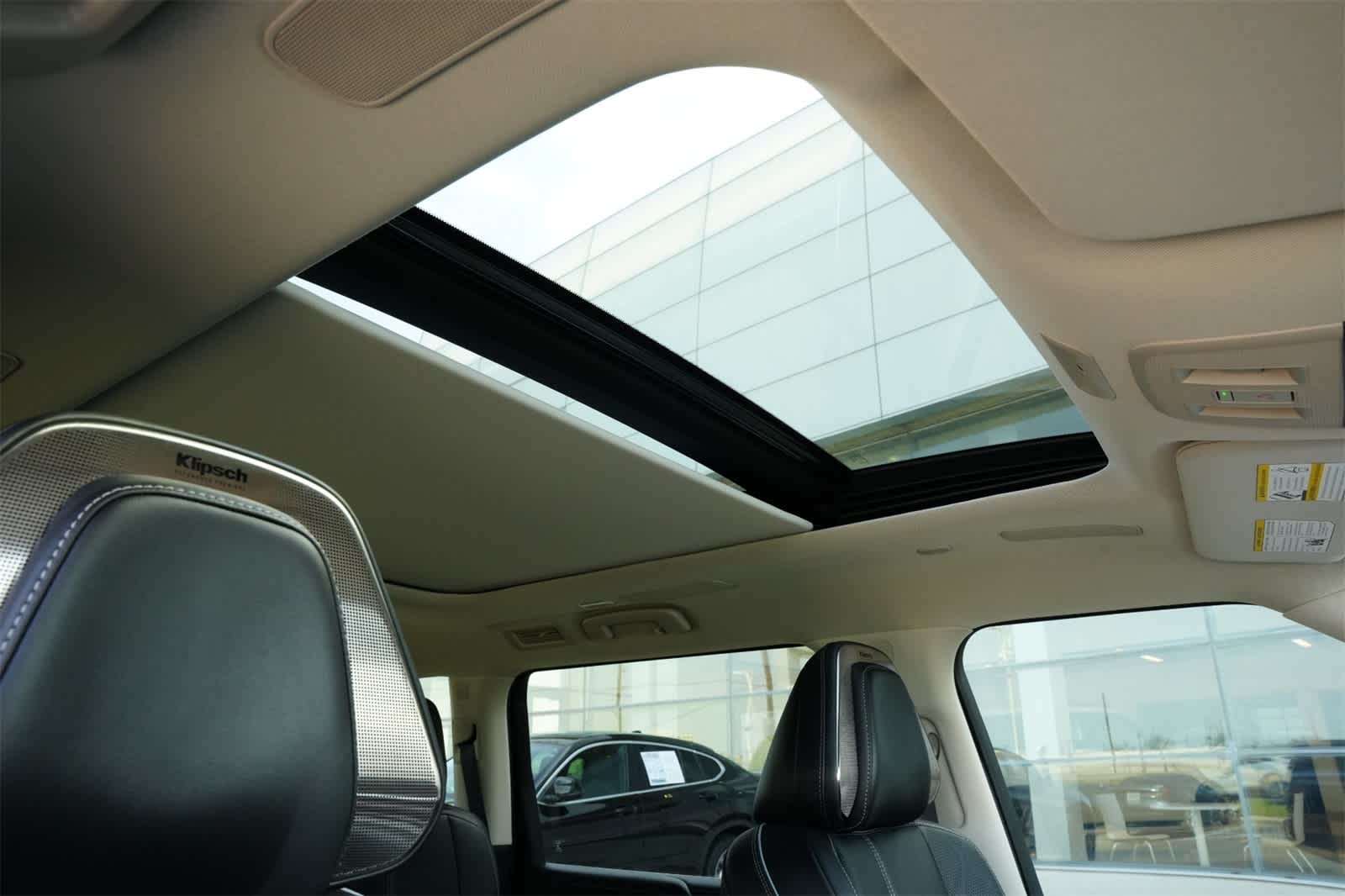 2025 INFINITI QX80 Sensory 4WD