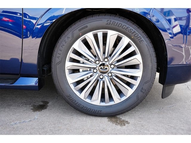 2025 INFINITI QX80 Sensory 4WD