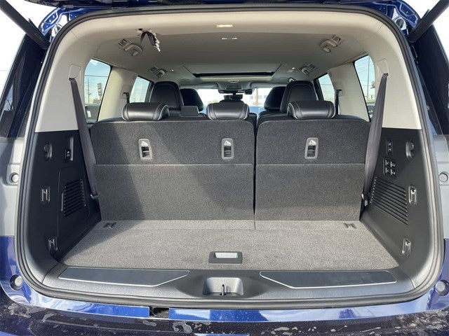 2025 INFINITI QX80 Sensory 4WD