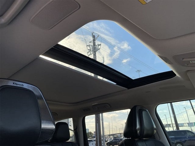 2025 INFINITI QX80 Sensory 4WD