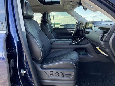 2025 INFINITI QX80 Sensory 4WD