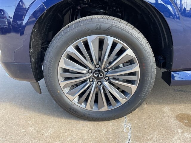 2025 INFINITI QX80 Sensory 4WD