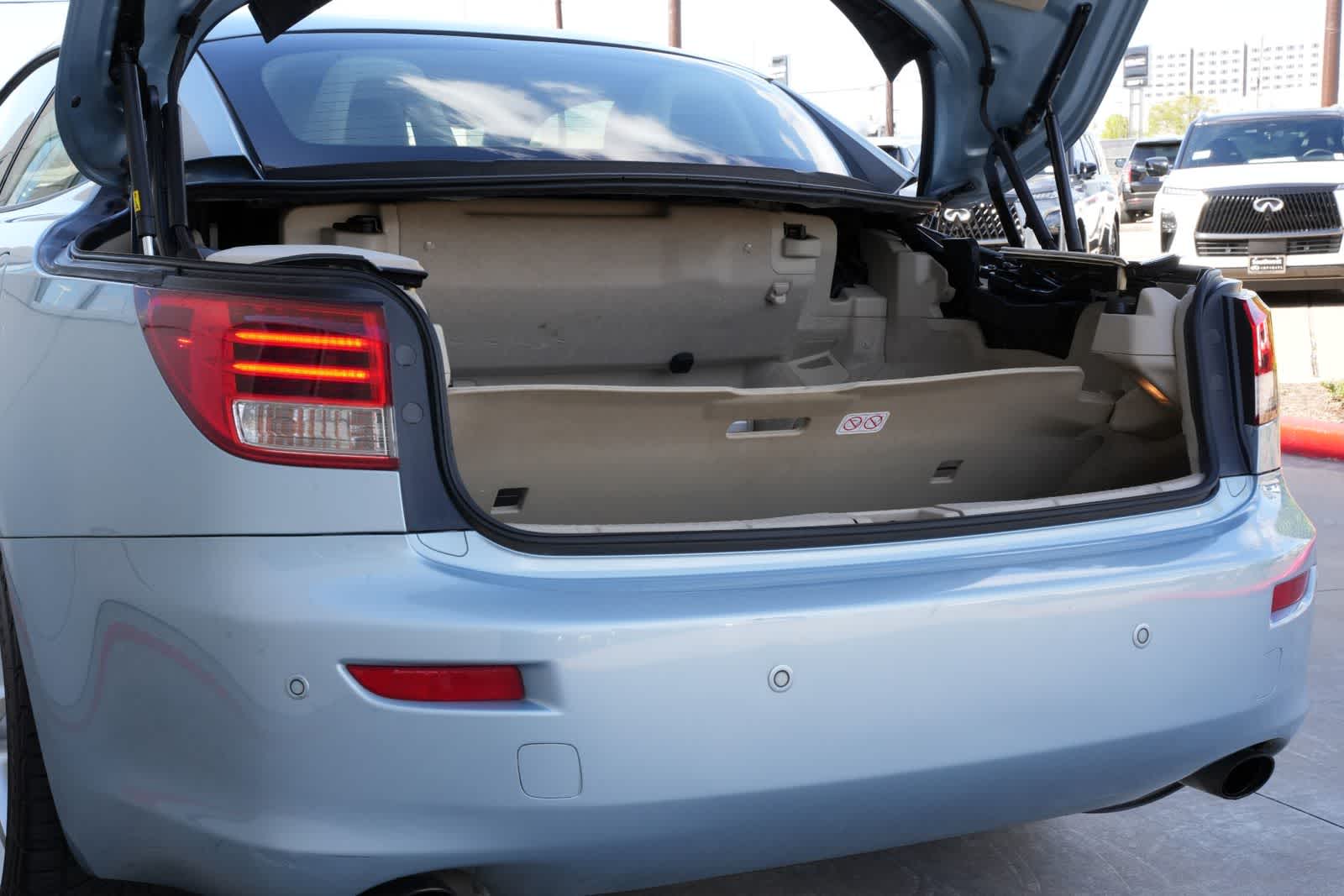 2010 Lexus IS 250C 2dr Conv Auto