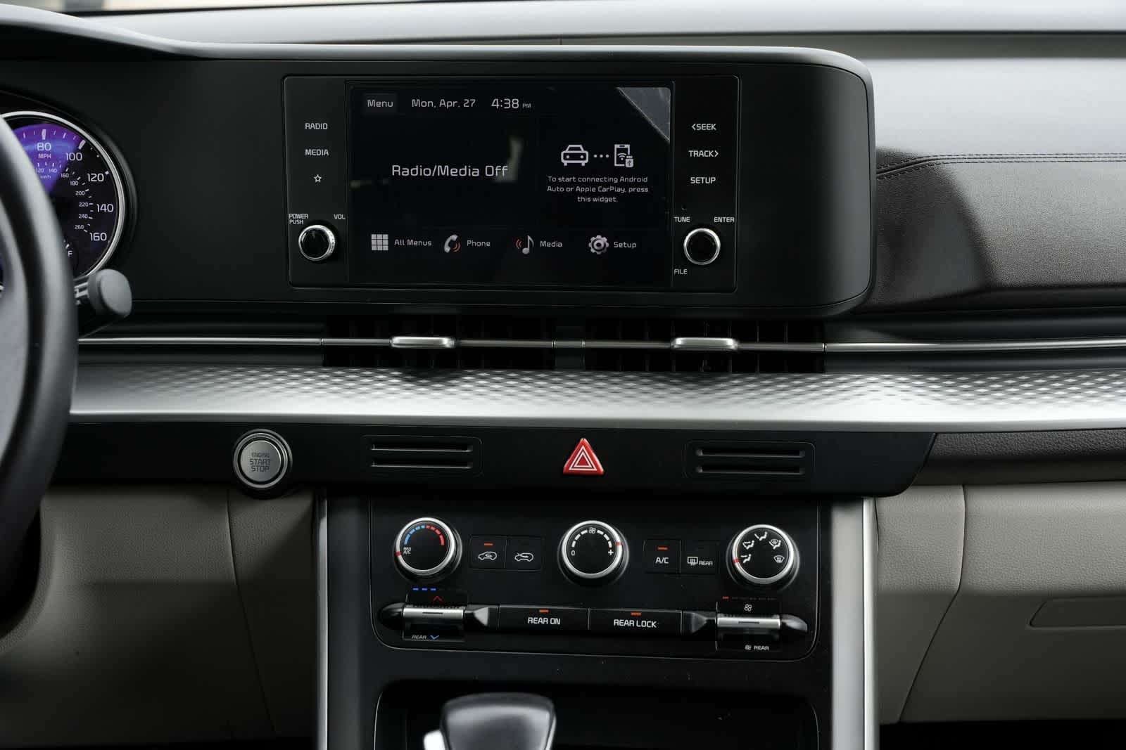 2024 Kia Carnival LX