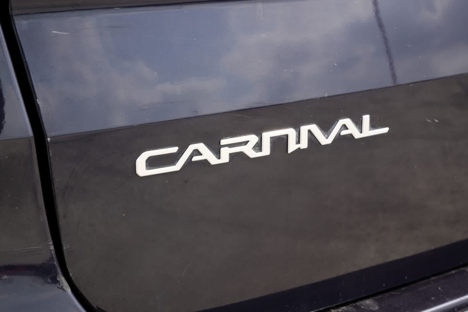 2024 Kia Carnival LX