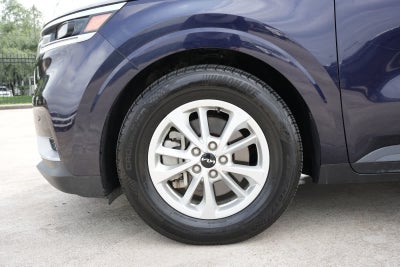 2024 Kia Carnival LX