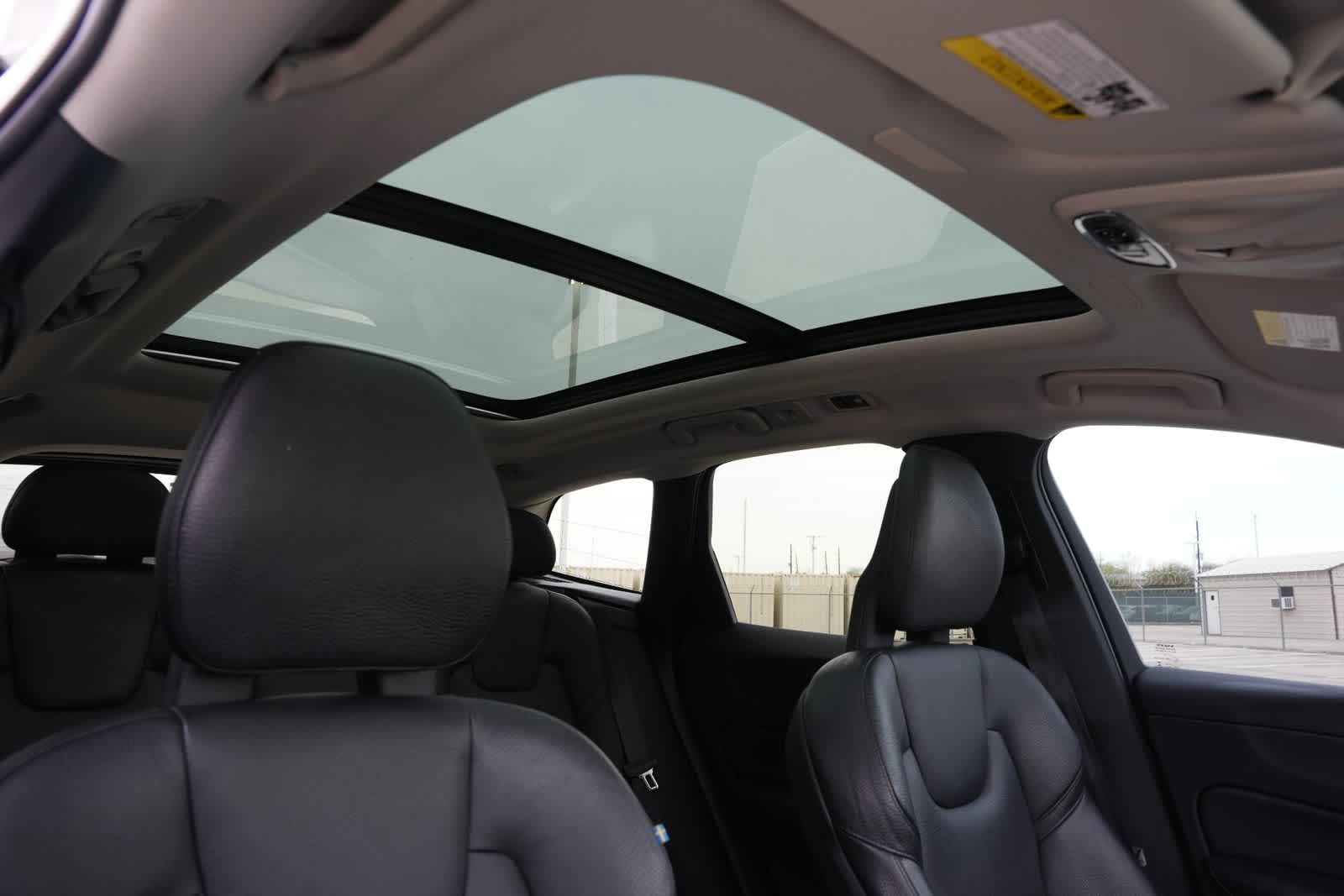 2018 Volvo XC60 Momentum