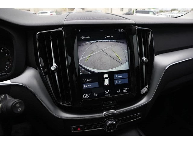 2018 Volvo XC60 Momentum