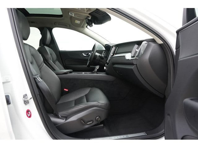 2018 Volvo XC60 Momentum