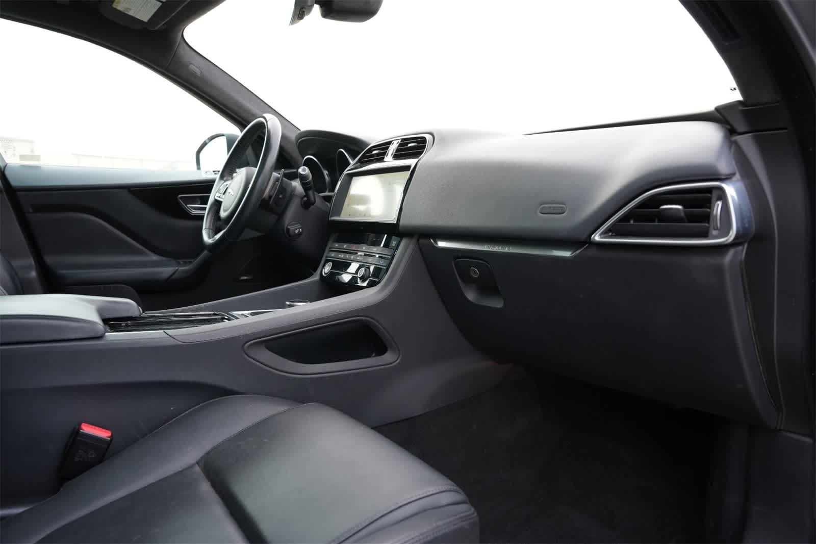 2020 Jaguar F-PACE 30t Premium