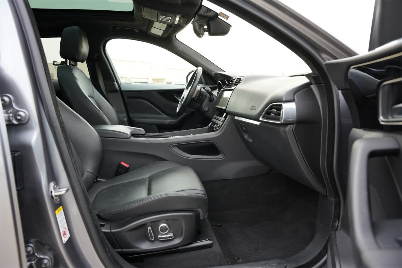 2020 Jaguar F-PACE 30t Premium