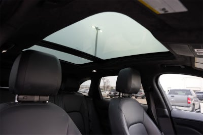 2020 Jaguar F-PACE 30t Premium