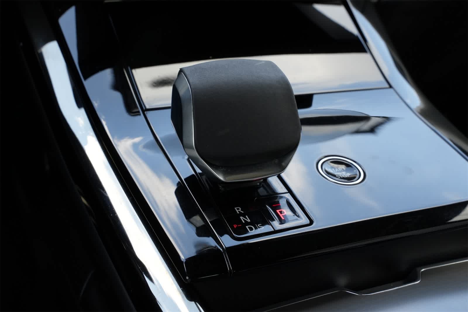 2025 Land Rover Range Rover Sport Dynamic SE