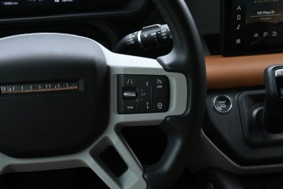 2024 Land Rover Defender X-Dynamic SE