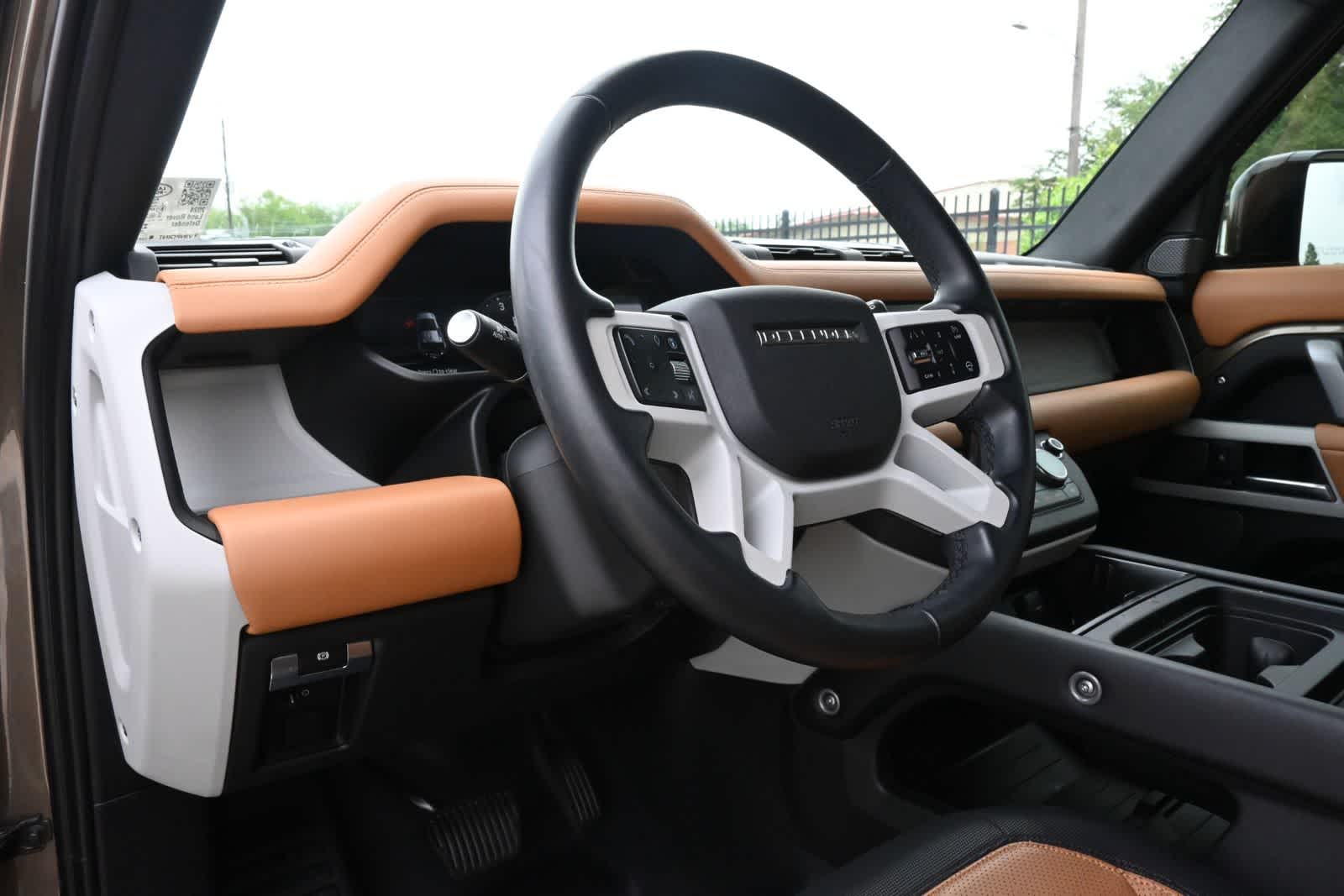 2024 Land Rover Defender X-Dynamic SE