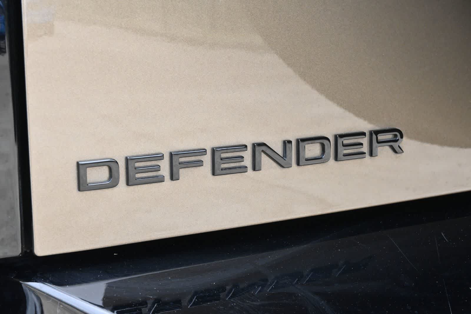 2024 Land Rover Defender X-Dynamic SE