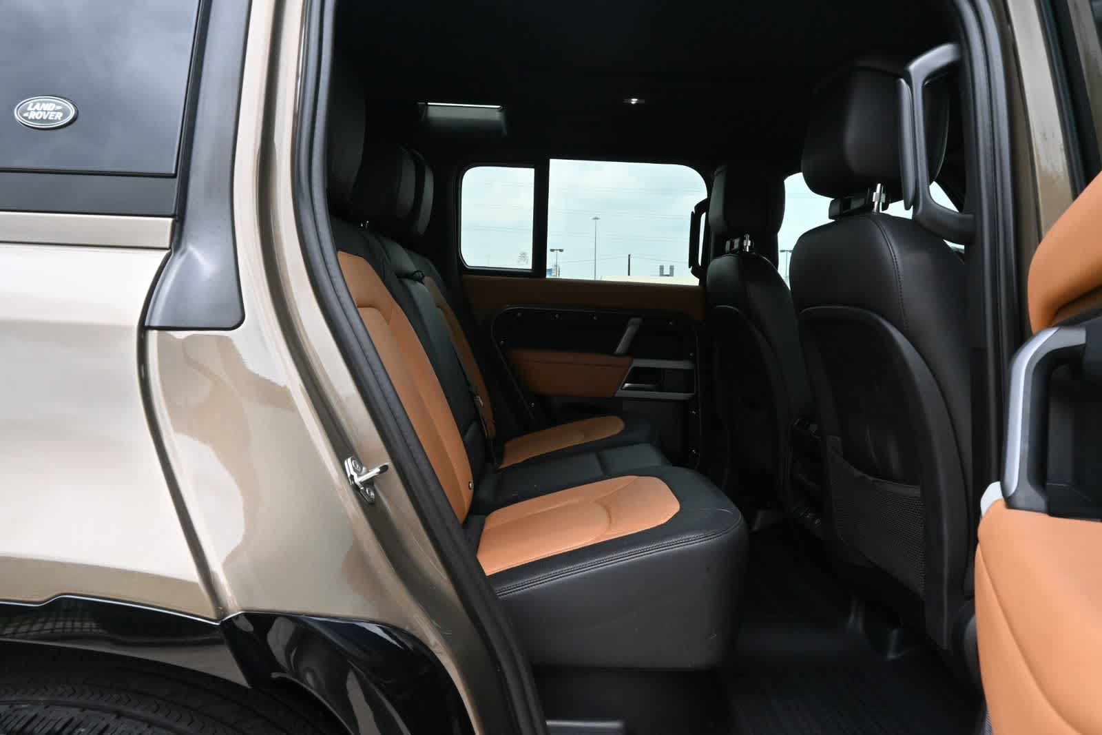 2024 Land Rover Defender X-Dynamic SE