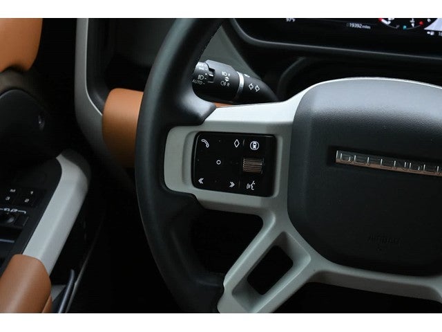 2024 Land Rover Defender X-Dynamic SE