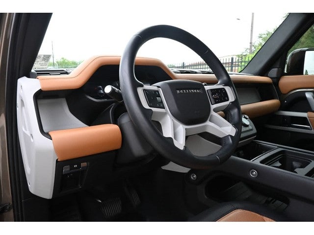 2024 Land Rover Defender X-Dynamic SE
