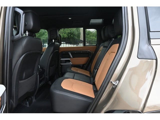 2024 Land Rover Defender X-Dynamic SE