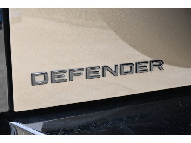 2024 Land Rover Defender X-Dynamic SE