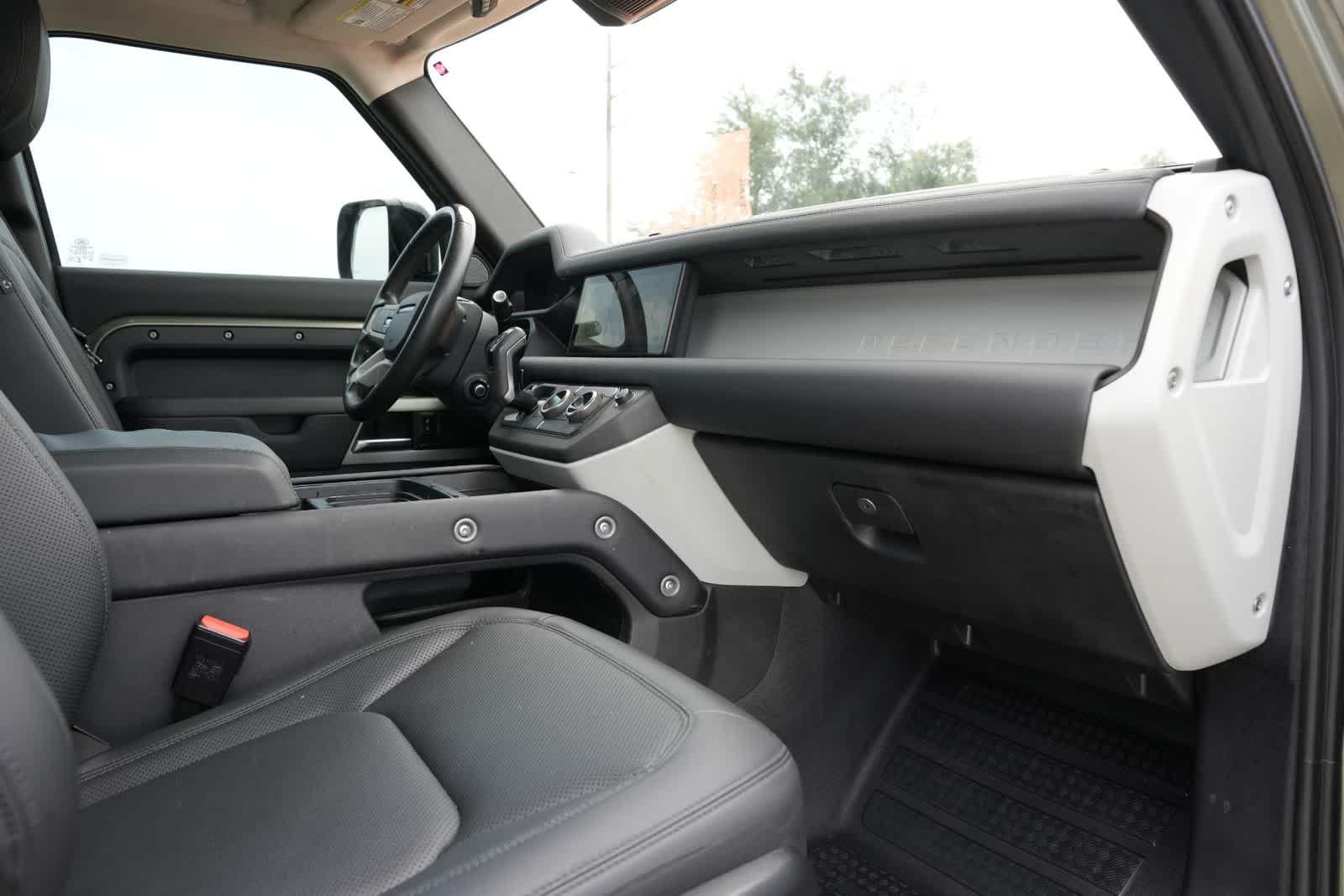 2024 Land Rover Defender S