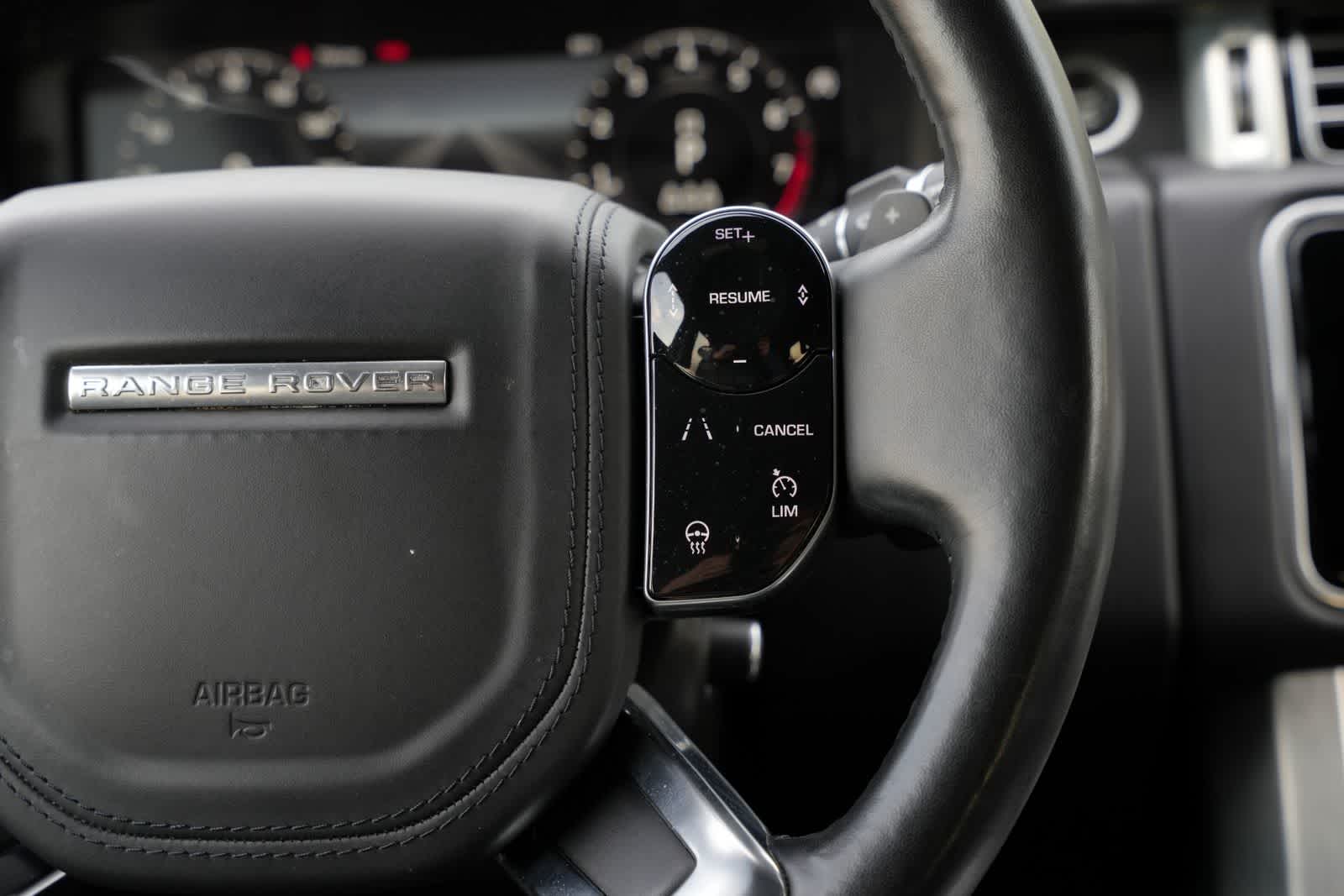 2020 Land Rover Range Rover P525 HSE