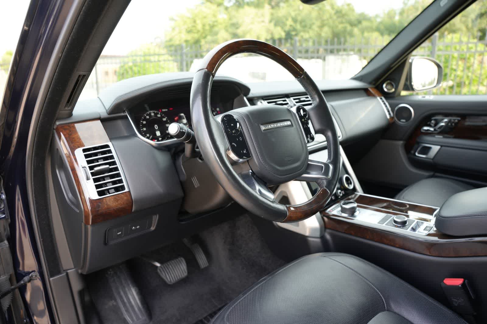 2020 Land Rover Range Rover P525 HSE