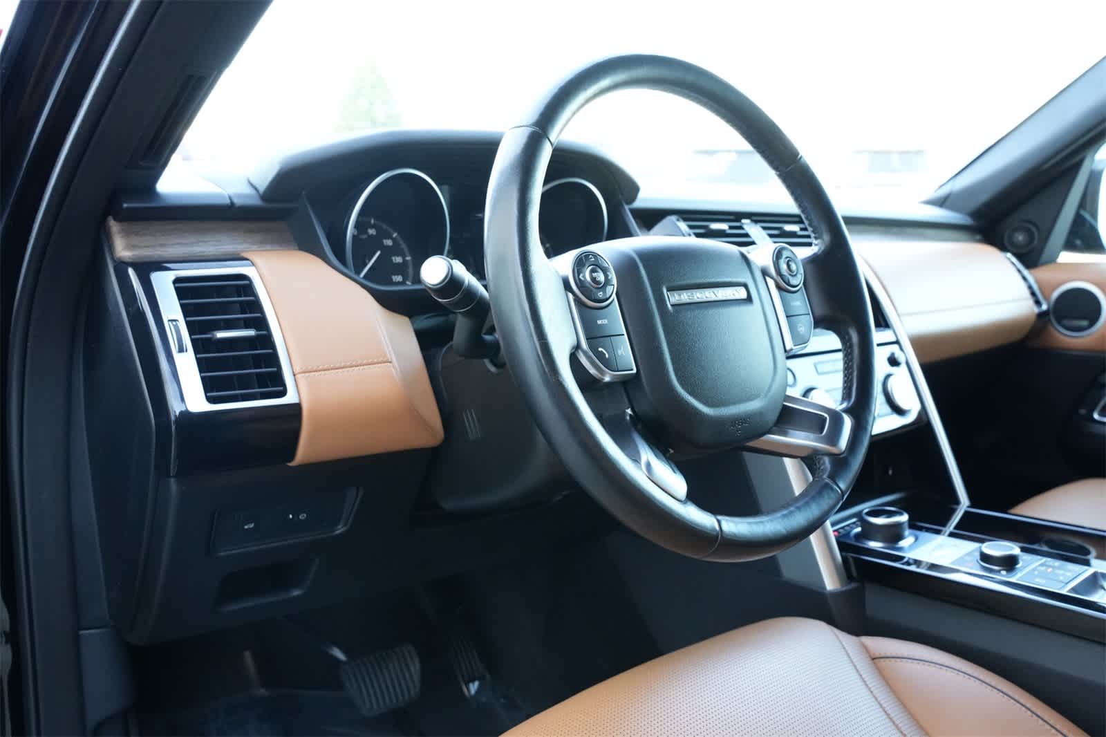 2017 Land Rover Discovery HSE Luxury