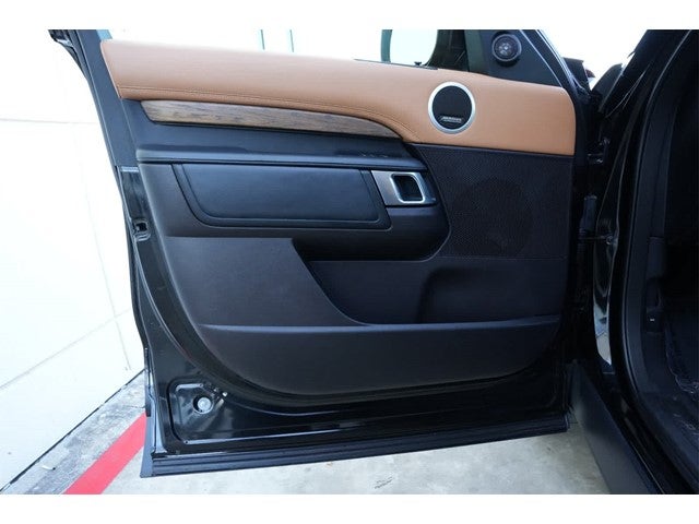 2017 Land Rover Discovery HSE Luxury