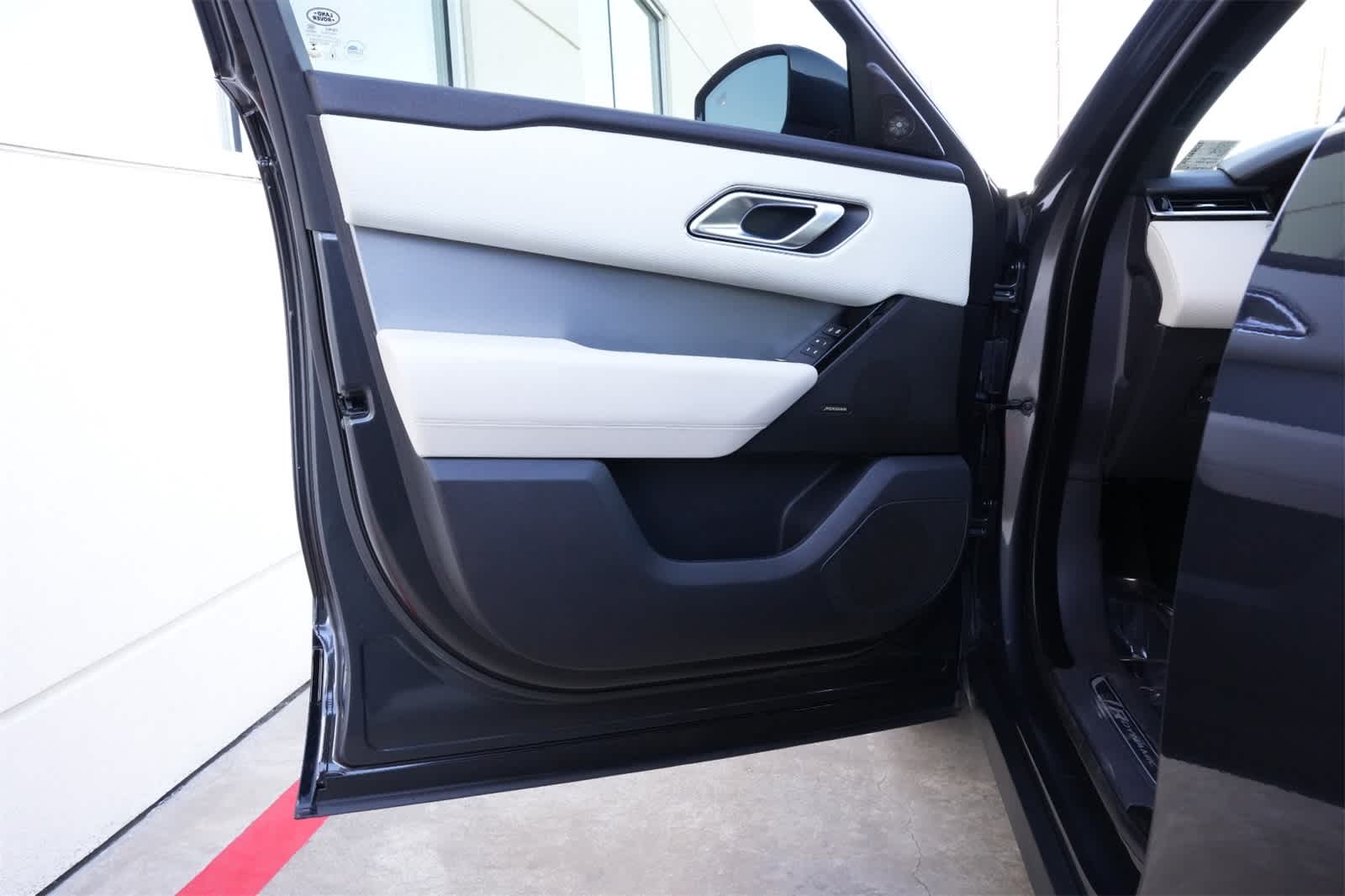 2021 Land Rover Range Rover Velar R-Dynamic S