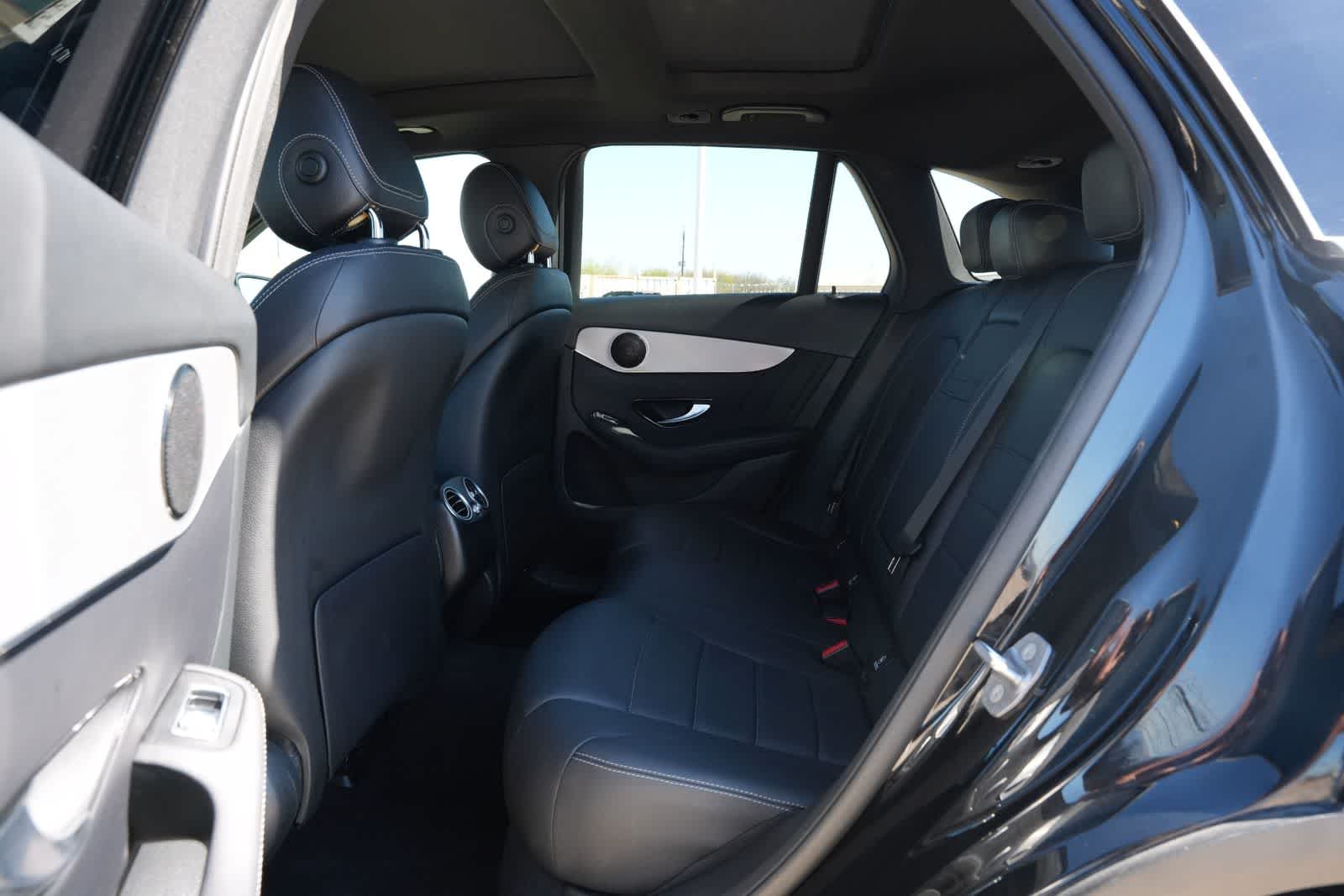 2021 Mercedes-Benz GLC 300 GLC 300