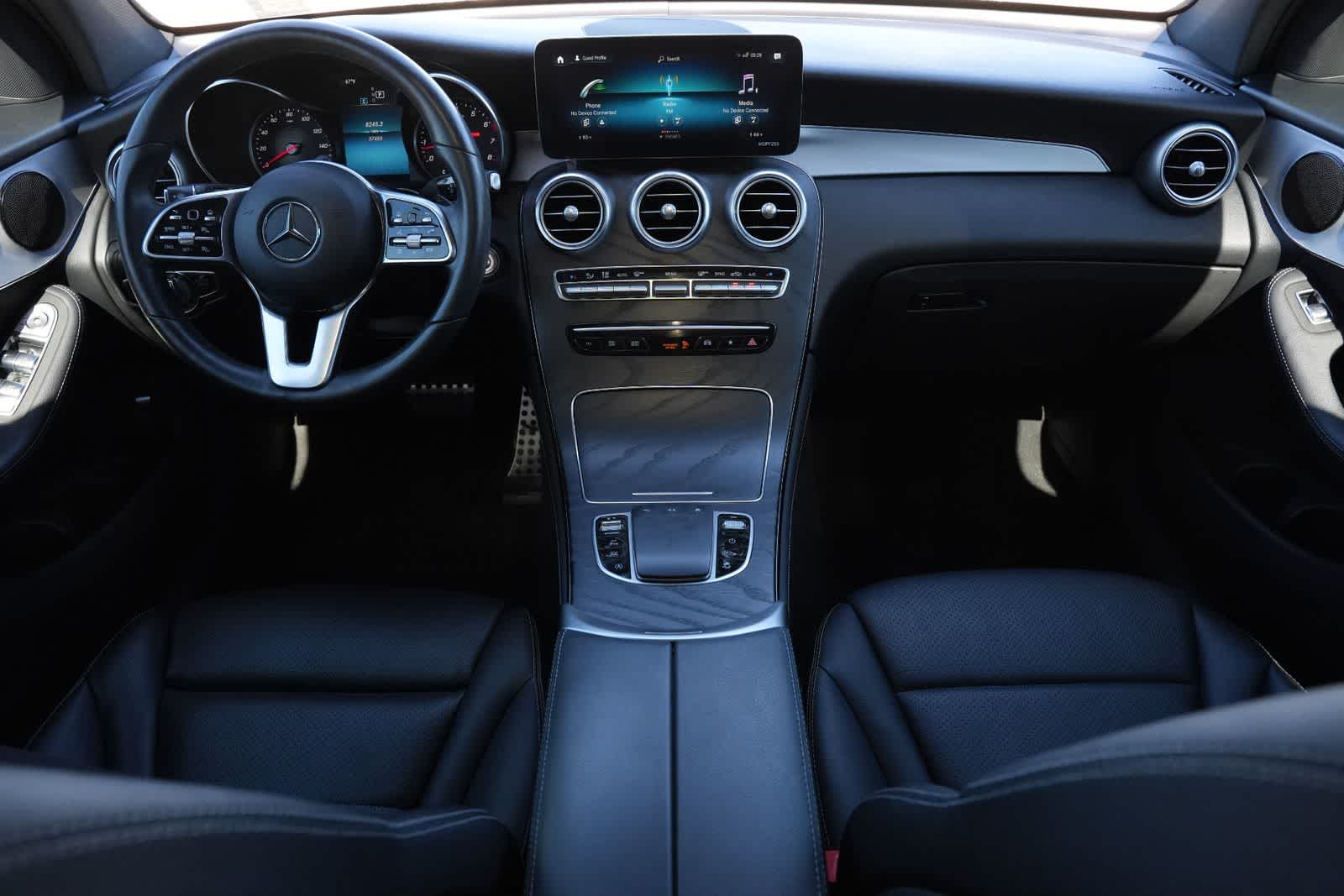 2021 Mercedes-Benz GLC 300 GLC 300