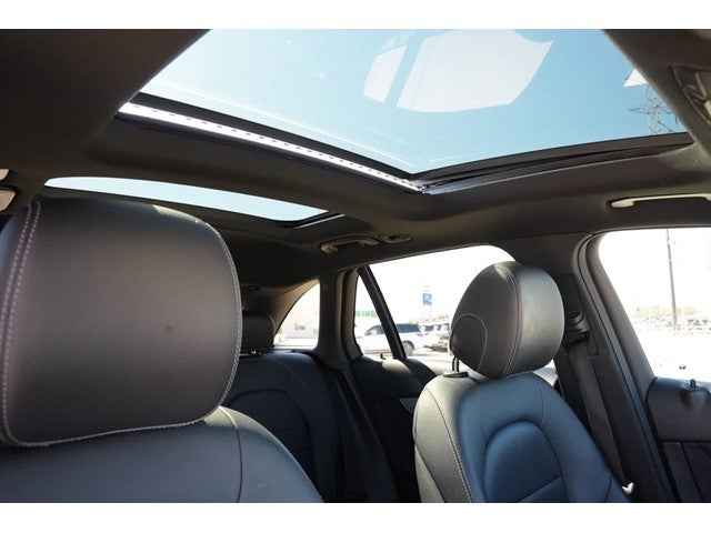 2021 Mercedes-Benz GLC 300 GLC 300