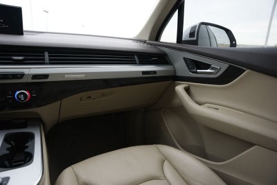 2019 Audi Q7 Premium