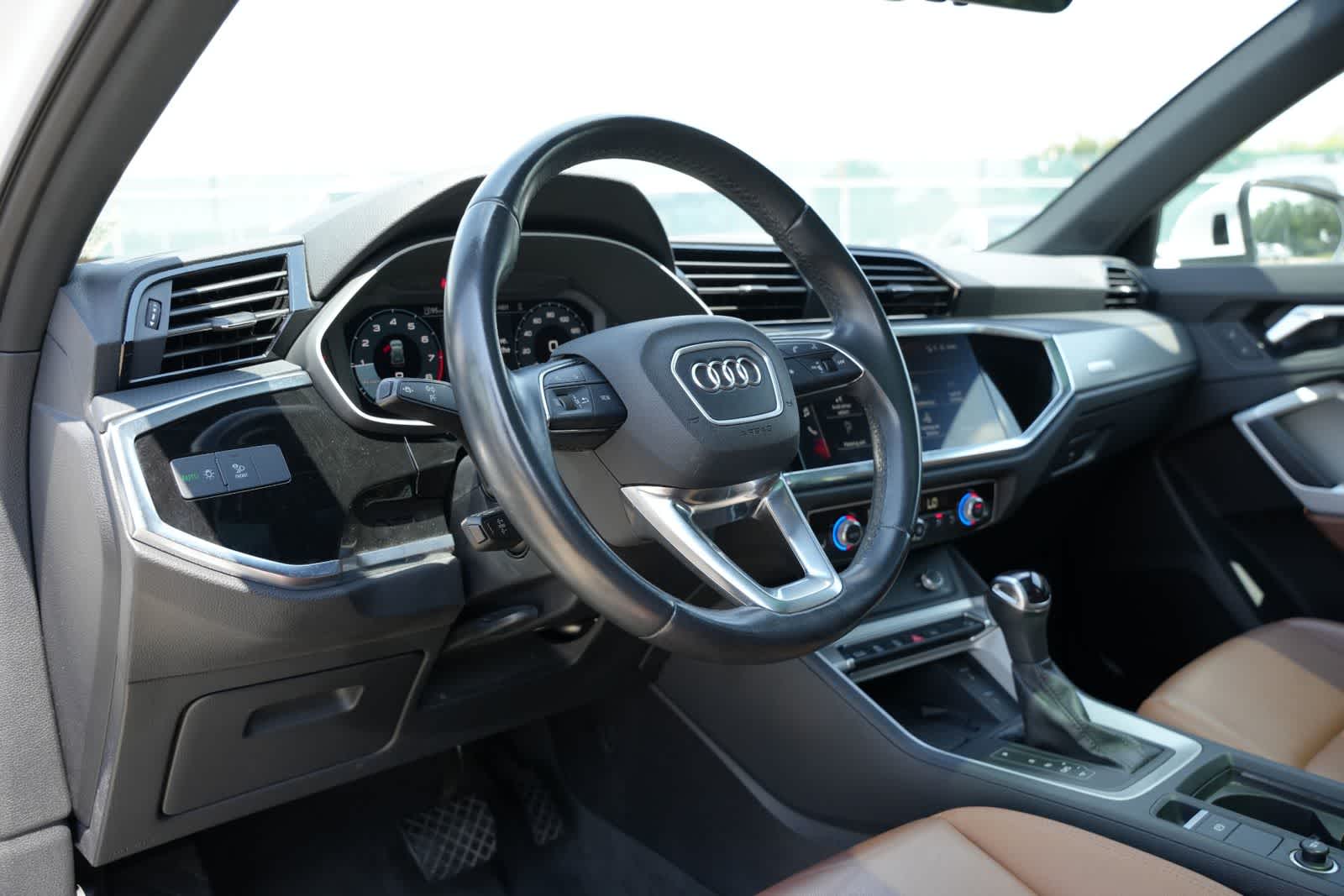 2024 Audi Q3 S line Premium