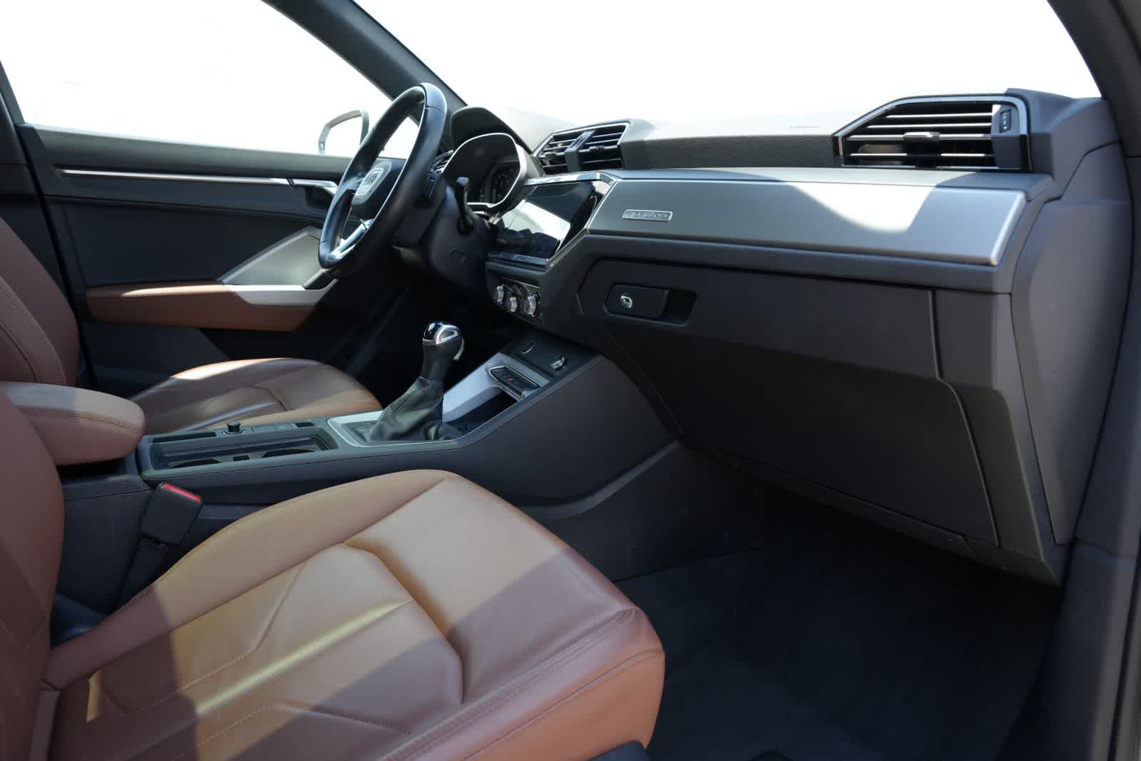 2024 Audi Q3 S line Premium
