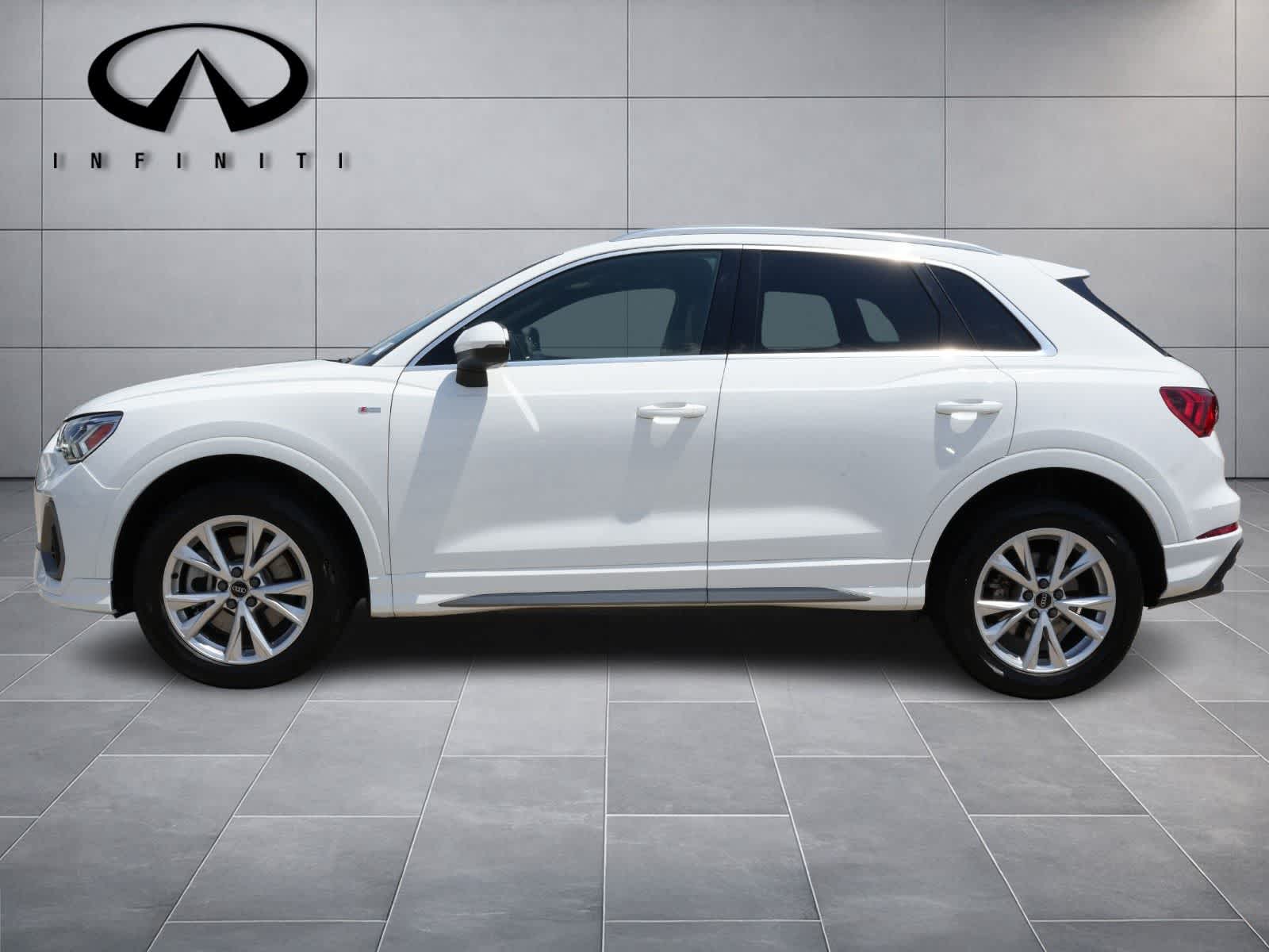 2024 Audi Q3 S line Premium