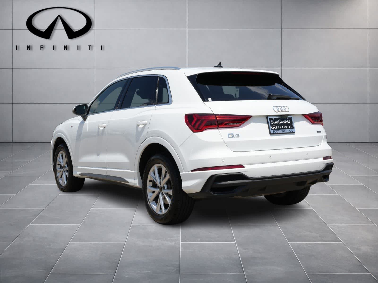 2024 Audi Q3 S line Premium