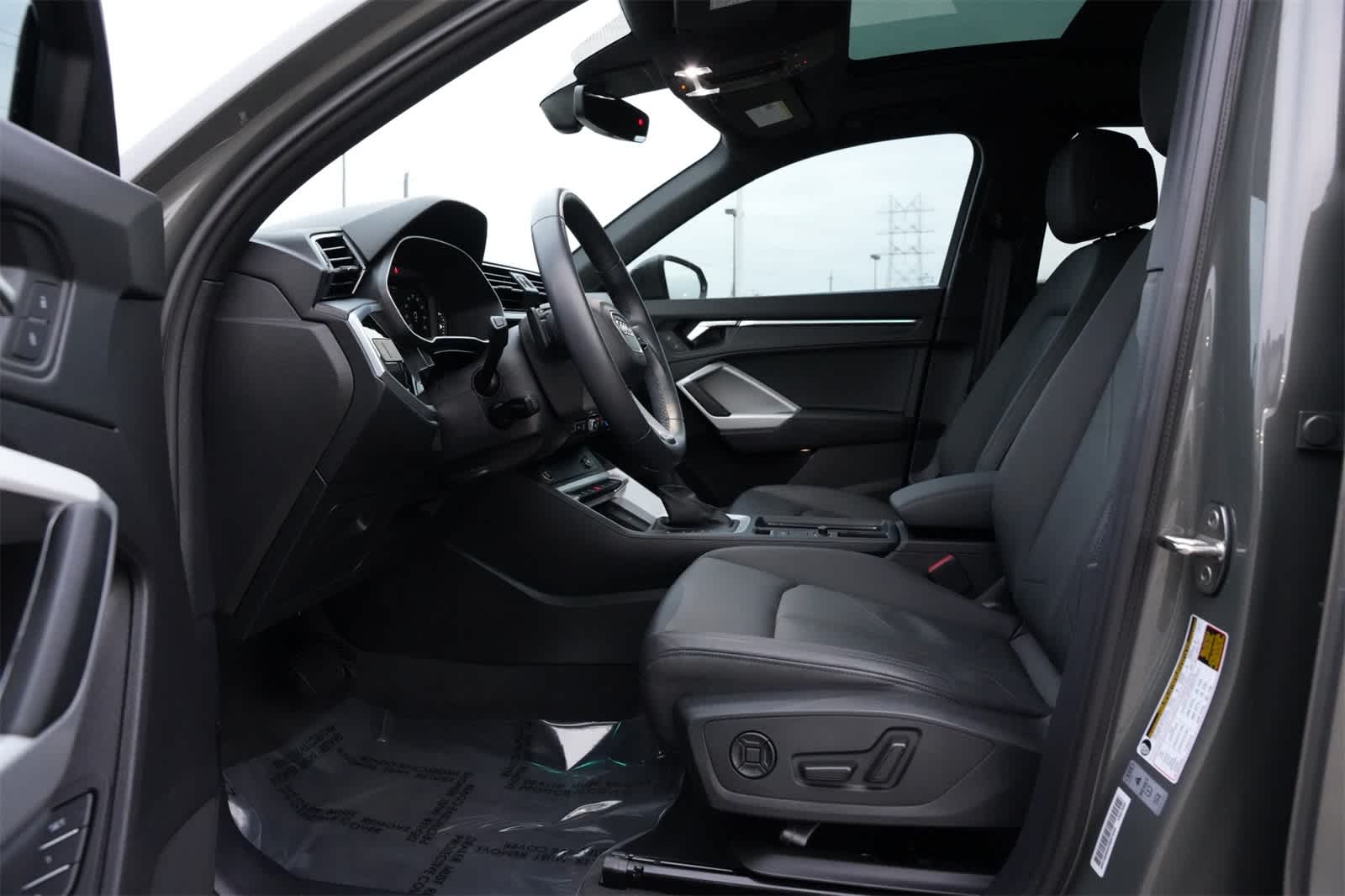 2022 Audi Q3 S line Premium Plus