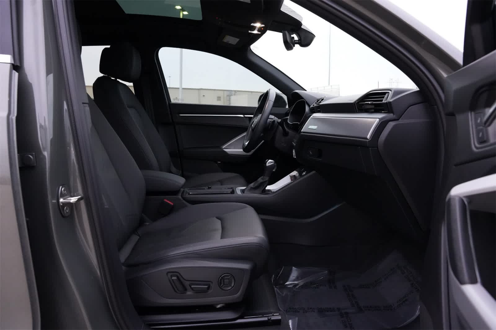 2022 Audi Q3 S line Premium Plus