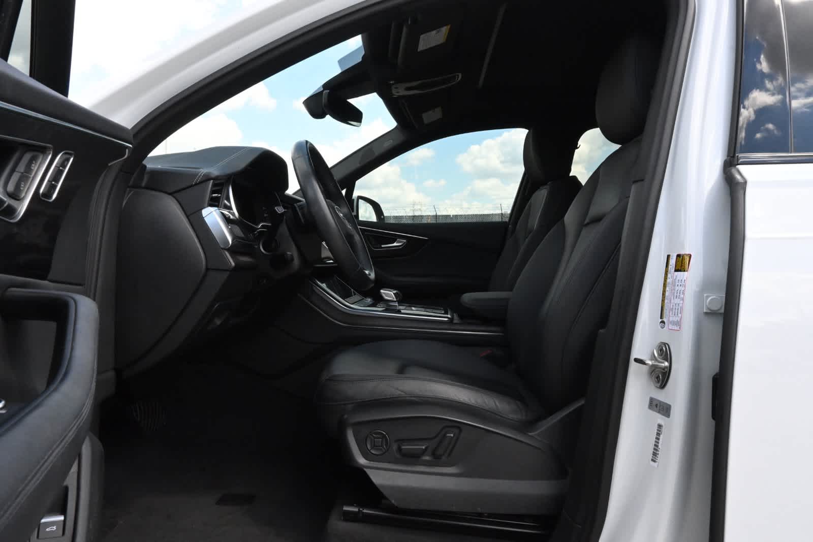 2024 Audi Q7 Premium Plus