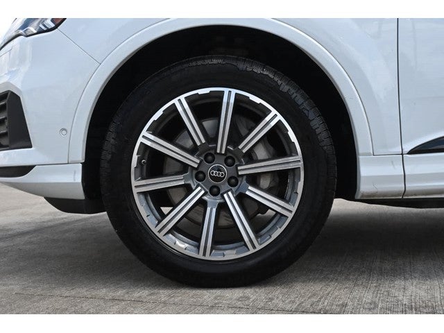 2024 Audi Q7 Premium Plus
