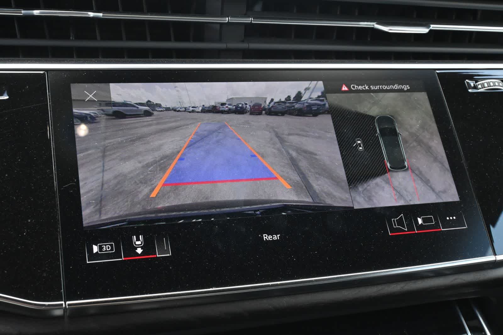 2022 Audi Q7 Premium Plus