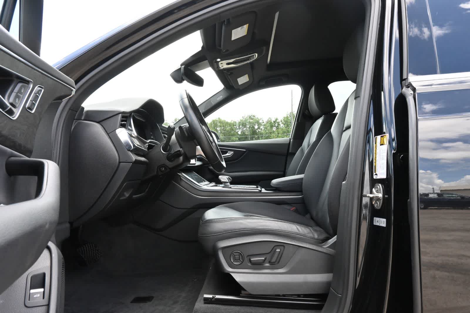 2022 Audi Q7 Premium Plus