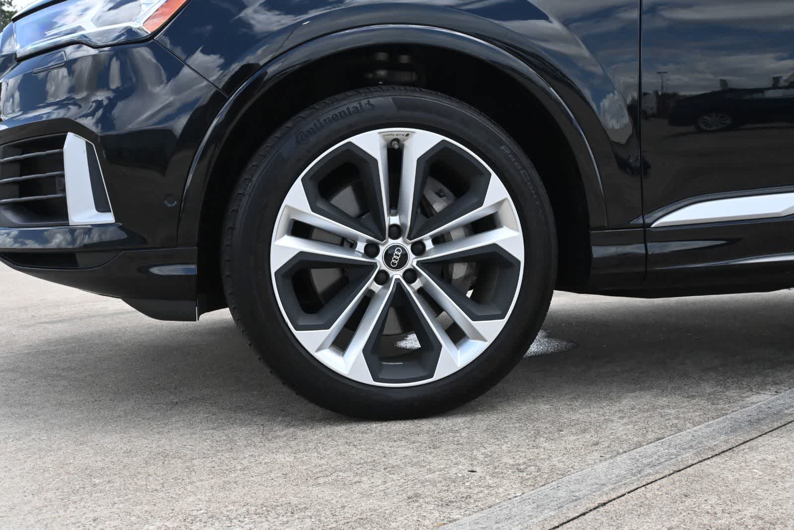 2022 Audi Q7 Premium Plus
