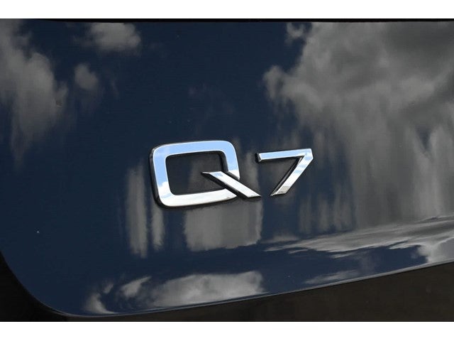 2022 Audi Q7 Premium Plus
