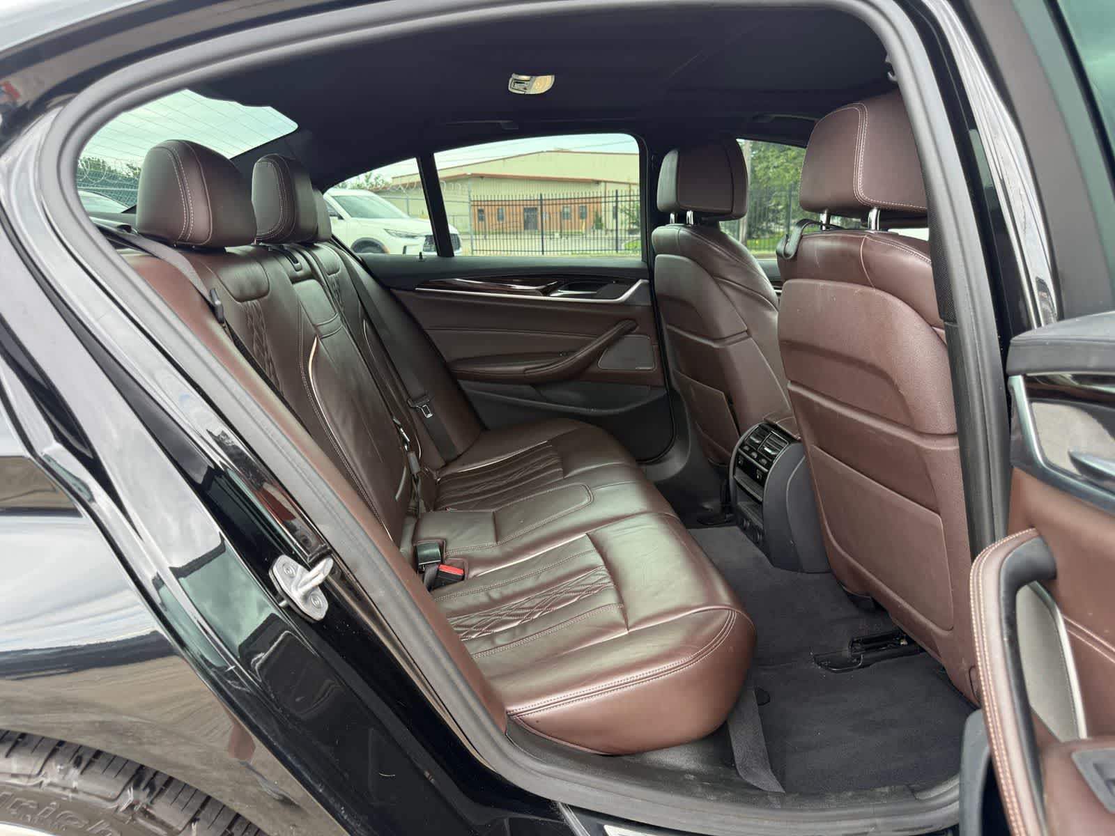 2017 BMW 540i 540i
