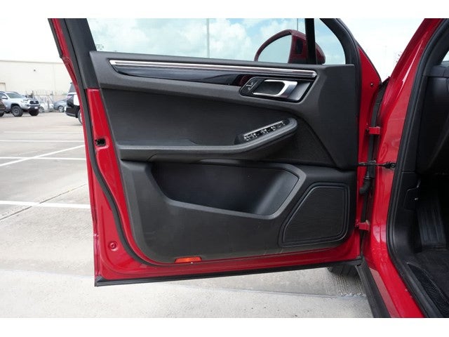 2019 Porsche Macan AWD